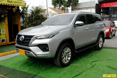 Toyota Fortuner Srv 