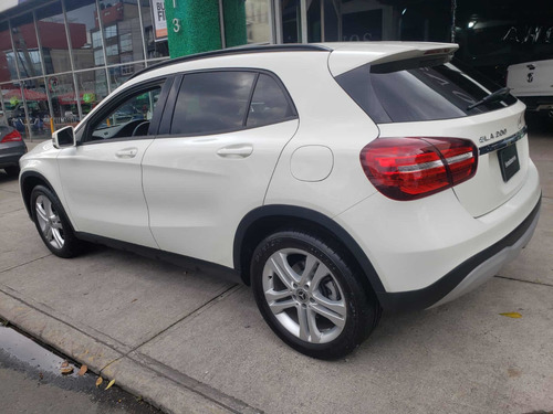 Imagen 4 de 14 de Mercedes-benz Clase Gla 2018 1.6 200 Cgi At
