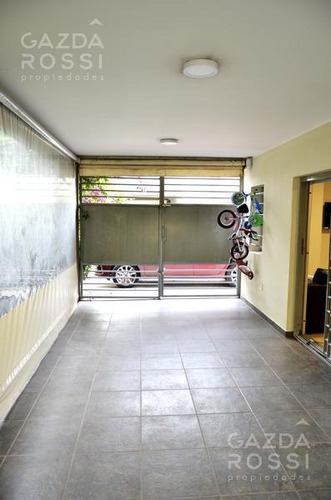 Imagen 2 de 30 de Venta!!! Excelente Propiedad En Condominio En El Corazon De Canning