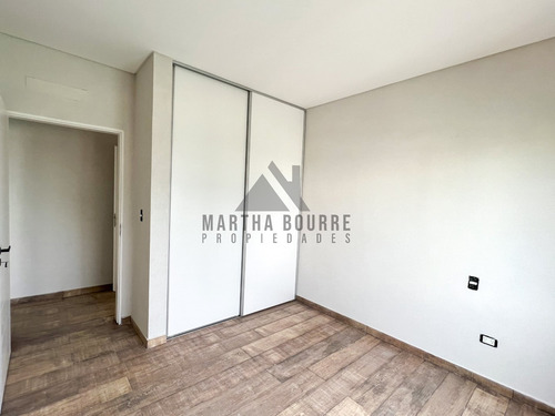 Casa En Venta En Barrio Privado Santo Tomas, Pilar, G.b.a. Zona Norte