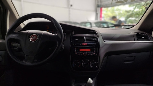 Imagem 11 de 16 de Fiat Linea Essence 1.8 16v Dualogic (flex)