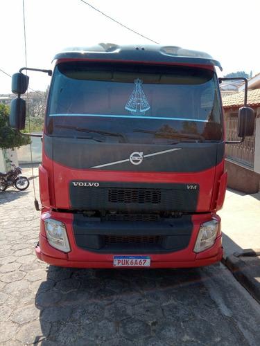 Imagem 3 de 5 de Volvo Vm 270 Bitruck