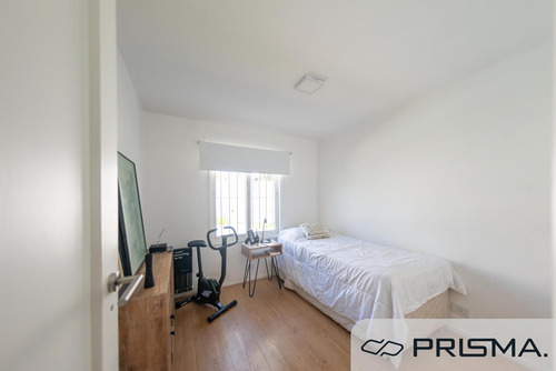 Casa-4 Dorm-cerro De Las Rosas-apta Crédito