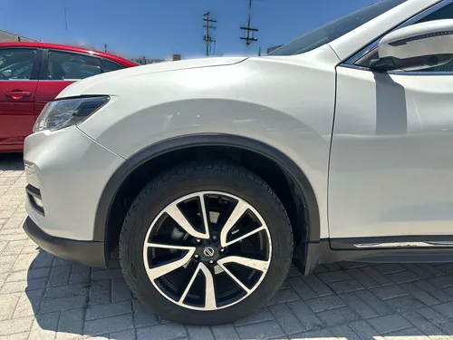 Nissan X-Trail 2.5 Exclusive 2 Row Cvt