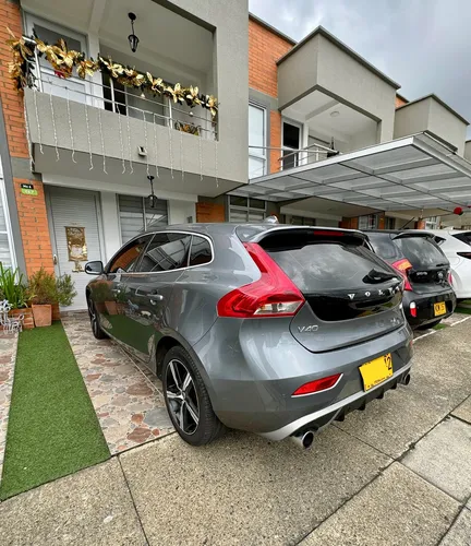 Volvo V40 2.0 T4 Drive-e R-design