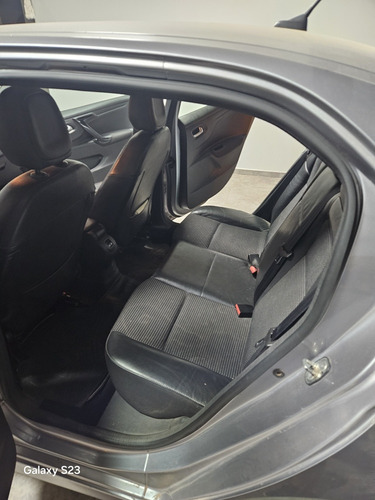 Peugeot 301 1.6 Allure Plus