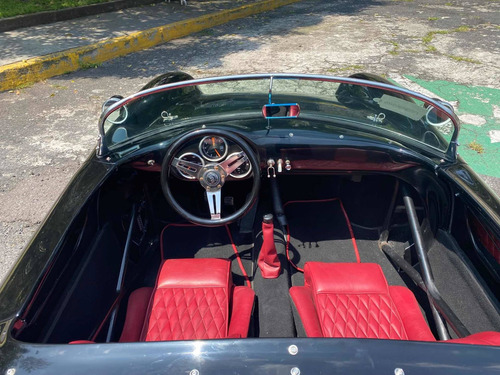 Imagen 5 de 10 de Porsche 550 Spyder (replica)