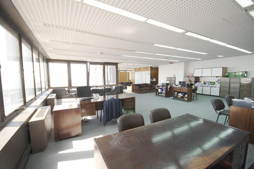 Imagen 3 de 12 de Oficina En Alquiler Lista Para Entrar Con Excelente Vista Panorámica Al Rio