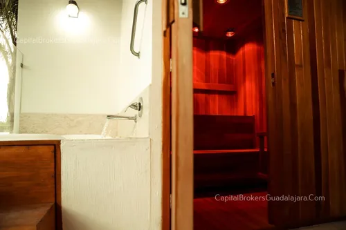 Casa En Venta Con Alberca En Balcones De La Calera