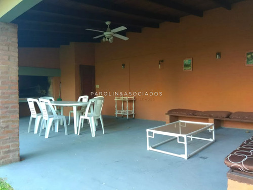 Casa En Venta De 3 Dormitorios En Barrio Cantegril, Punta Del Este.