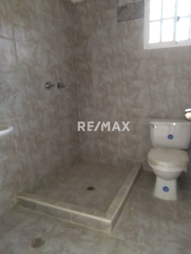 Imagen 10 de 18 de Venta De Casa En Obra Gris En Canaima Ii