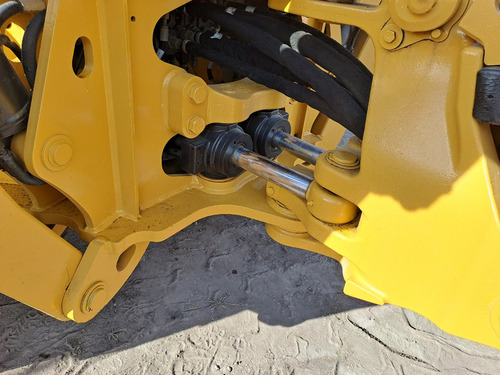 Retroexcavadora Caterpillar 420f It 2015