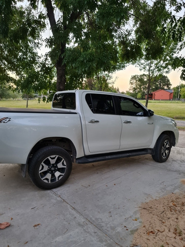Toyota Hilux 2.8 Cd Srx 177cv 4x4 At 2020
