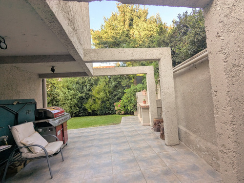 Casa En Condominio San Carlos De Apoquindo 4d+3b+serv.