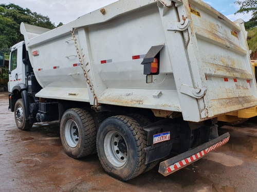 Volkswagem 31-320 6x4 Ano 2011 Caçamba Caminhão Traçado