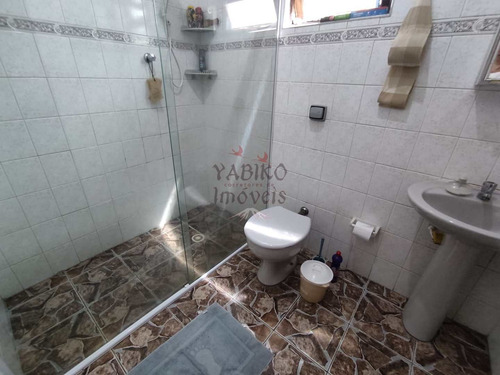 Imagem 10 de 15 de Casa Térrea No Centro De Bertioga, Com Amplo Quintal. - V841