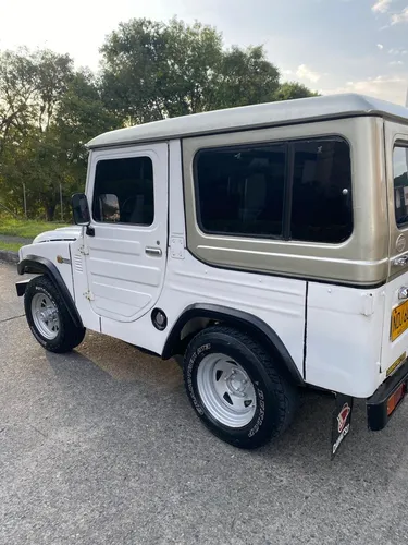 Daihatsu F20 1.6 F20 4X4
