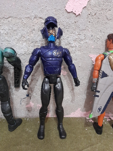 Max Steel Vs Extroyer Serpiente