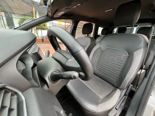 Renault Duster 1.3 Intense Cvt