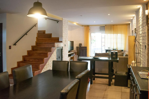 Imagen 2 de 30 de Hermoso Chalet De 6 Amb - San Isidro