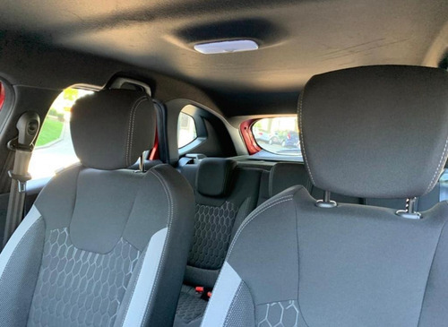 Imagen 16 de 17 de Renault Captur Zen 2.0