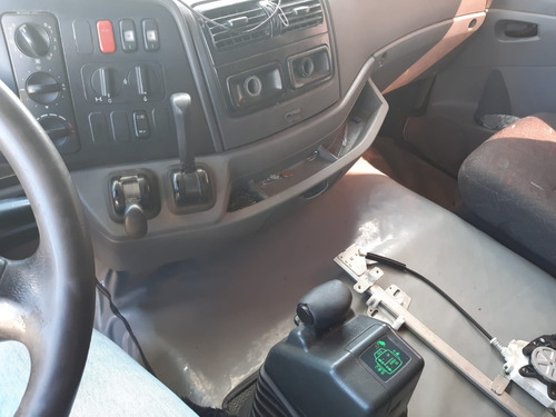 Imagem 7 de 15 de Mercedes Benz Axor 2544 Premium 2012 6x2 Branco