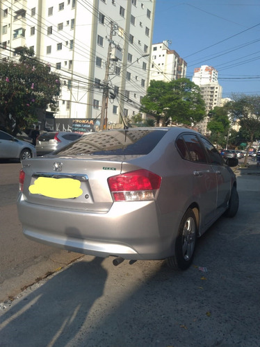 Honda City Sedan Dx Automático Flex 1.5 16v - Carro Prata