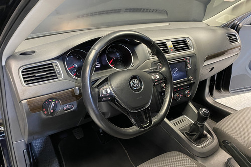 Volkswagen Vento 2.5 Advance Plus 170cv