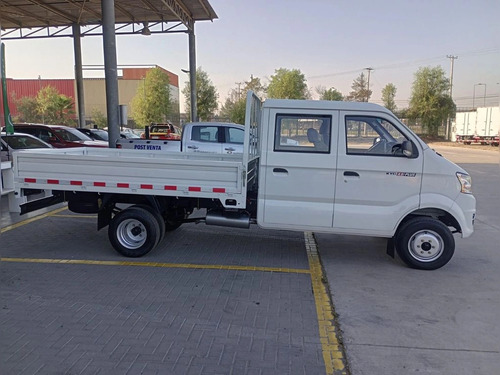 Kyc X5 Plus 2.0 Cabina Doble Gasolina 4x2 E6