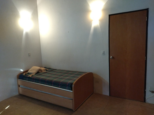 Imagen 8 de 26 de Townhouse Remodelado En Nueva Casarapa