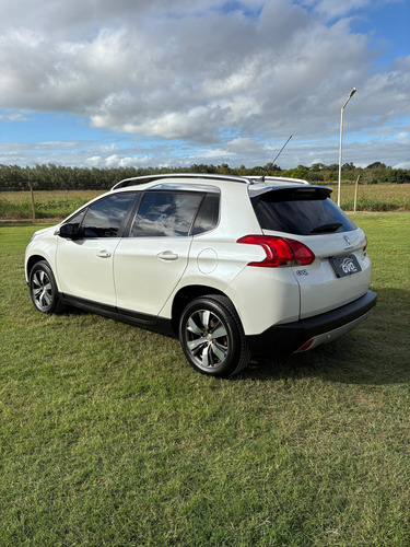 Peugeot 2008 1.6 Feline