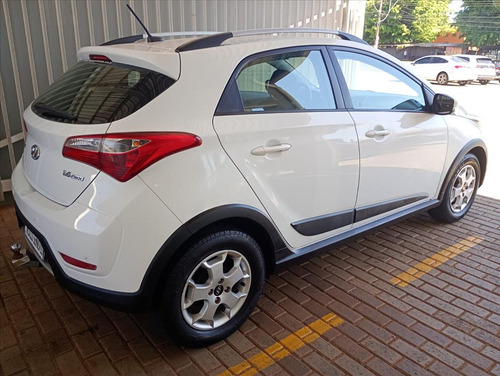 Hyundai HB20X 1.6 16V STYLE FLEX 4P MANUAL