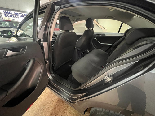 Volkswagen Vento 2.0 Advance 115cv Summer Package