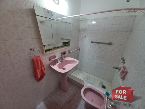 Imagen 8 de 11 de Ph De 2 Ambientes Para Uso Profesional, En Planta Baja.