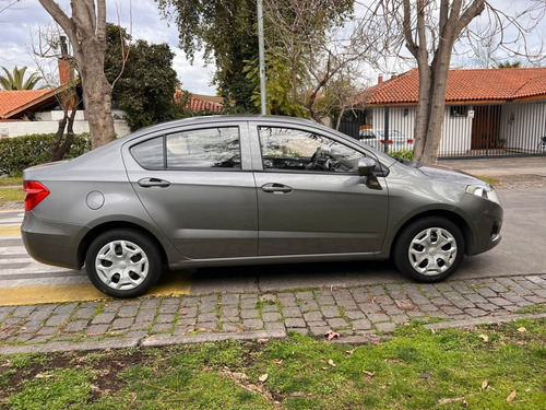 Imagen 4 de 13 de Brilliance H230 1.5 Mt Sd Comfortable