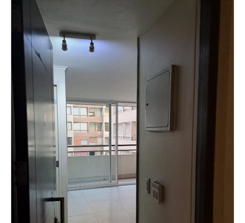 Angamos / Marin, Tipo Mariposa, 2 Dorm, 2 B, Bod, Impecable.