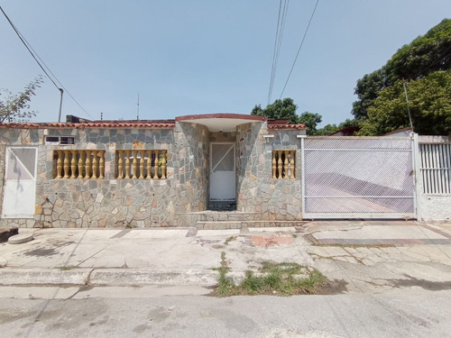 Casa En Venta En La Candelaria, Aragua