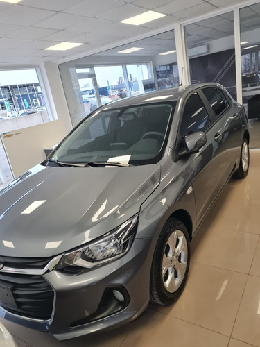 Imagen 3 de 25 de Nuevo Chevrolet Onix Ltz At 1.0t 5p Ad