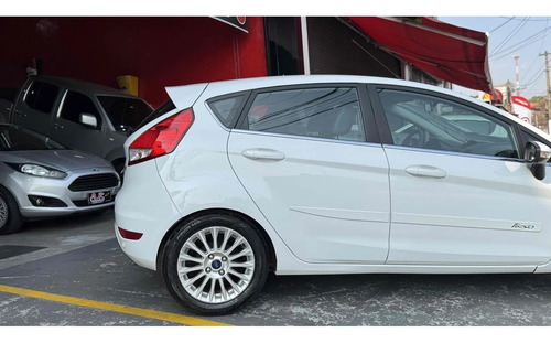 Ford Fiesta 1.6 TITANIUM HATCH 16V FLEX 4P POWERSHIFT