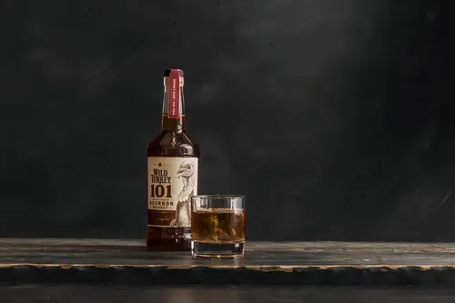 Whisky Bourbon Wild Turkey 101 700ml | MercadoLivre