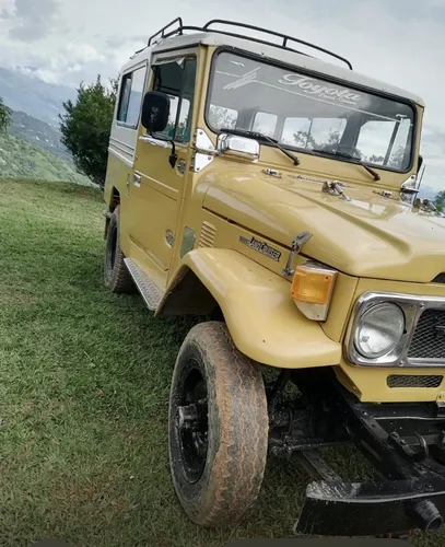 Toyota Land Cruiser 4.2 Fj43