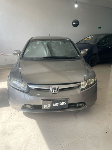 Honda Civic 1.8 Lxs Flex Aut. 4p