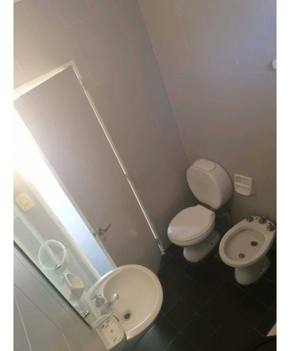 Departamento Céntrico De 3 Dormitorios Con Cochera