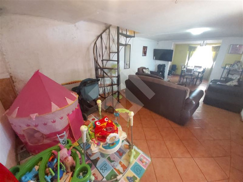 Casa En Venta De 3 Dorm. En Puente Alto