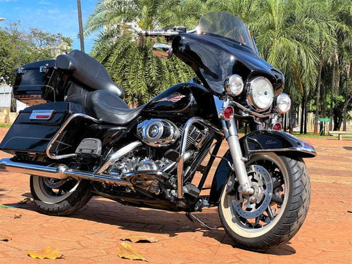 Imagem 2 de 13 de Harley-davidson Flhtcu