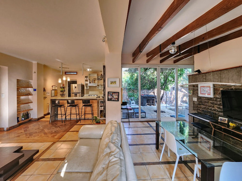 Estilo Único | Remodelada | 5d | 3b | 397 M2 Terreno