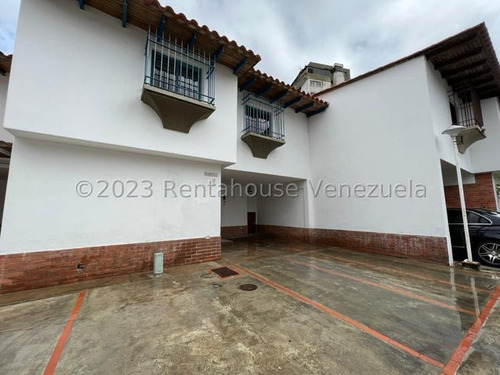 Bella Casa Remodelada En Macaracuay Negociable!!  2321533