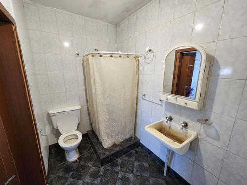 Casa De 3 Dorm En San Nicolás.
