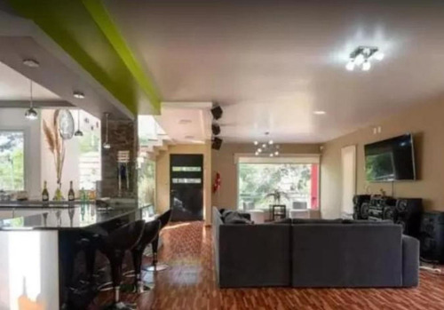 Casa En Venta - 3 Dormitorios 3 Baños - Cochera - 490mts2 - Valeria Del Mar