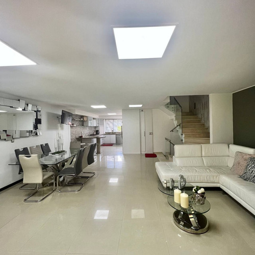 Imagen 11 de 27 de Venta De Casa En La Unión 3h+s/ 4b/ 3p